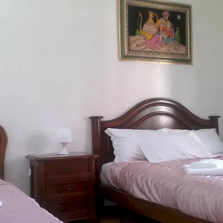 Alojamento de Acomodação e Pequeno-almoço Venice Bangla Mestre